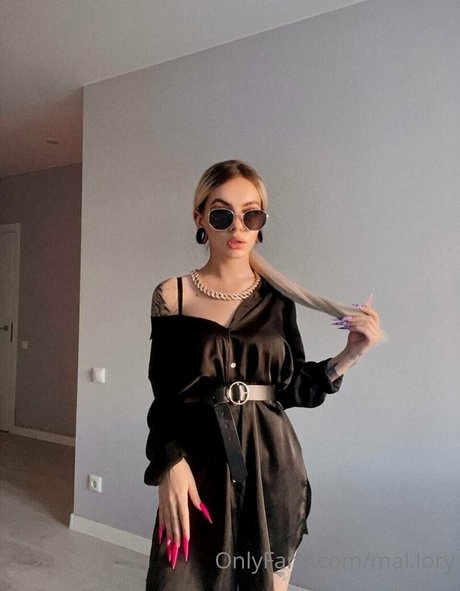 mal lory naked pornstar archive