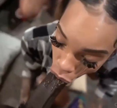 Charliebhustle_ porn actress pic