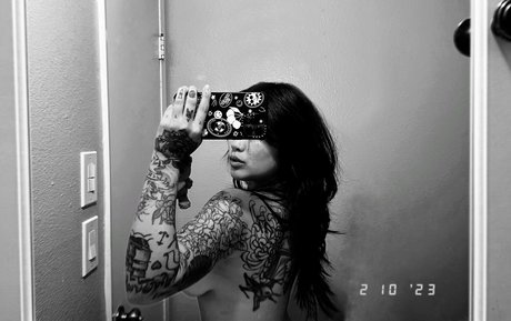 thepaigedanielle art model picture