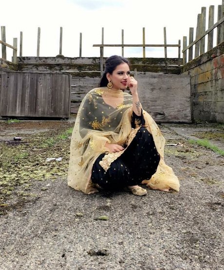 Sukh Bains star high quality pic