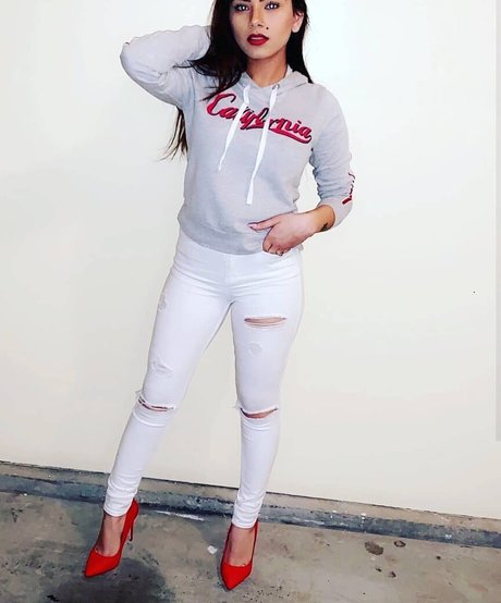 Sukh Bains sexy pornstar img