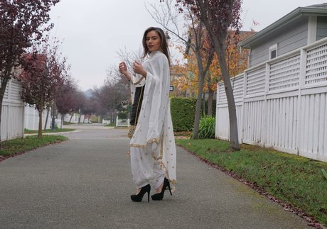 Sukh Bains pornographic star image