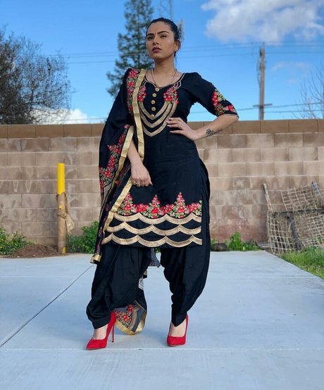 Sukh Bains top star photos