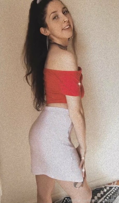 catsanddabsfree model nice images