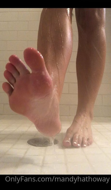 mandyhathoway model high quality img