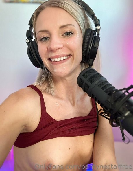 pantynectarfree model hot photos