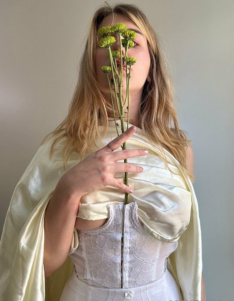 mekennaharchives model pretty images