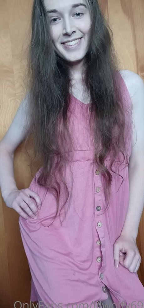 lilwolfy69 star porn photo