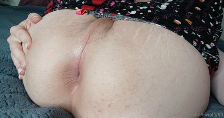 lilwolfy69 naked model photos
