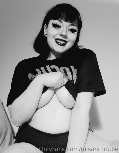 misanthro pe naked actress archive