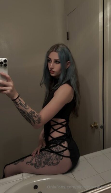 PiperMaePeach adult actress photo