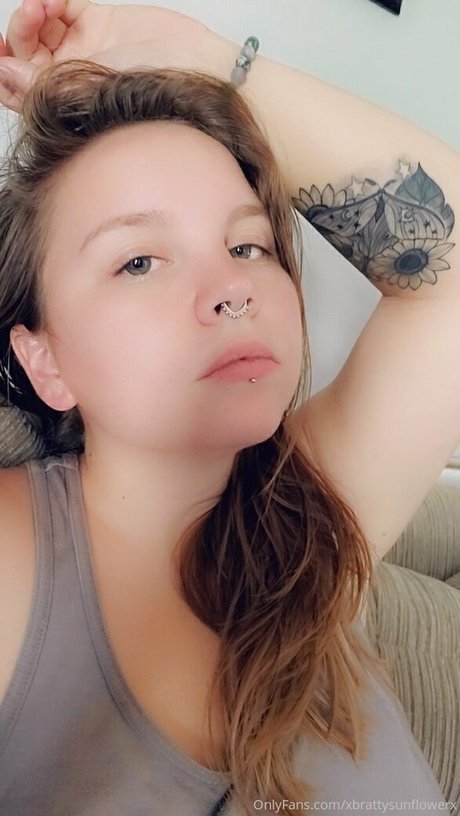 xbrattysunflowerx pornstar art image