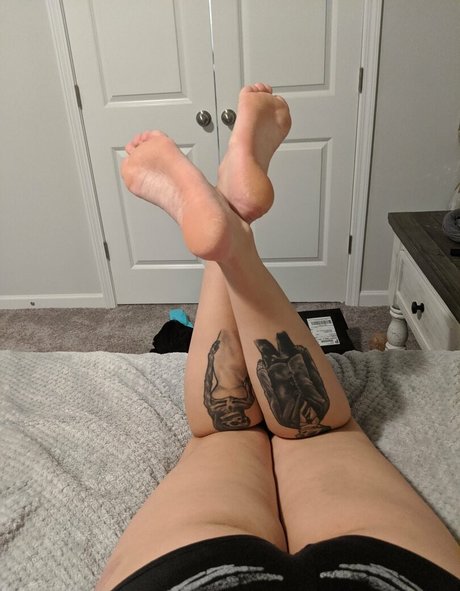 mijizzle sexy pornstar image