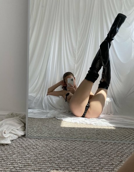 facesitting onlyfans free naked photo