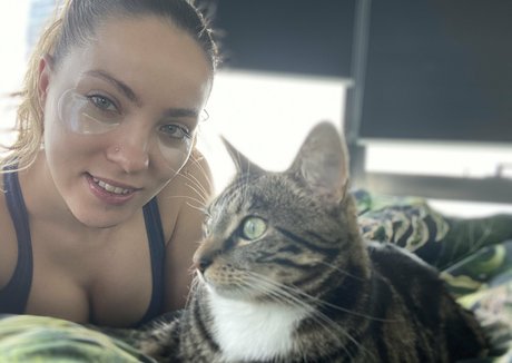 aussietwerk nude actress image