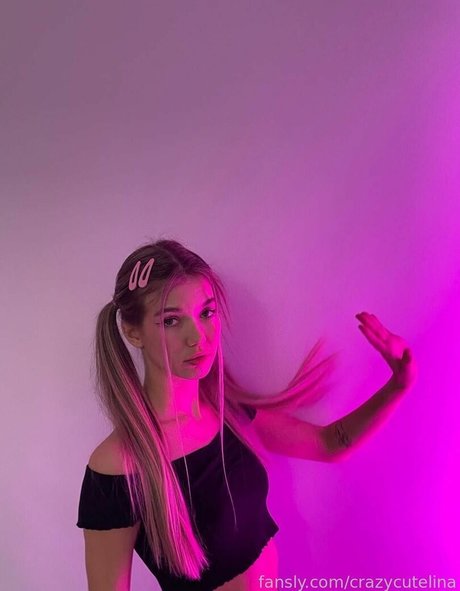 crazycutelina exclusive pornstar gallery