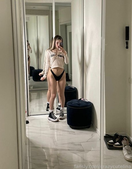 crazycutelina adult star picture