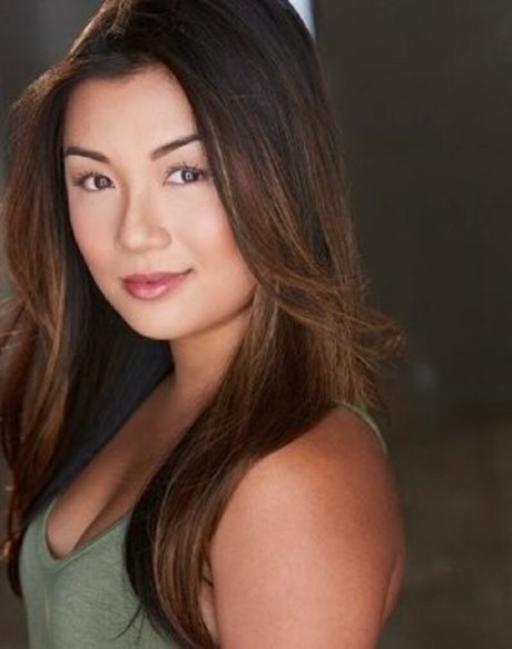 Kristina Ho star sexy photos