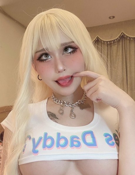 Hinatalei Salvatore high quality actress pic