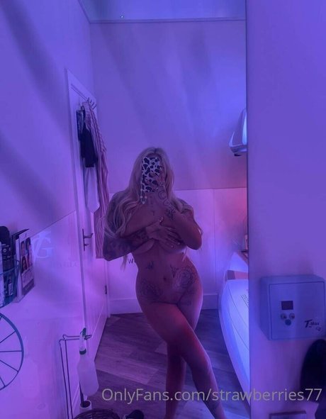 strawberries77 erotic star galleries