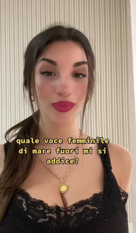 ika dauria sexy actress pic