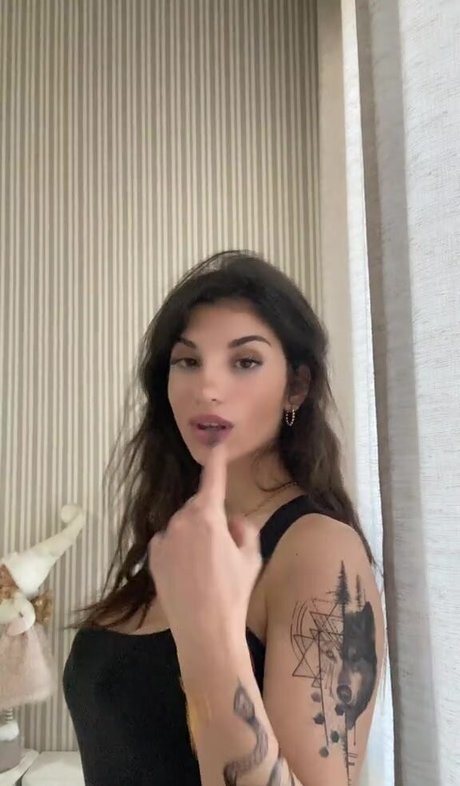 ika dauria pornstar xxx pictures