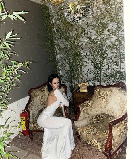 aysgencc naked model pics