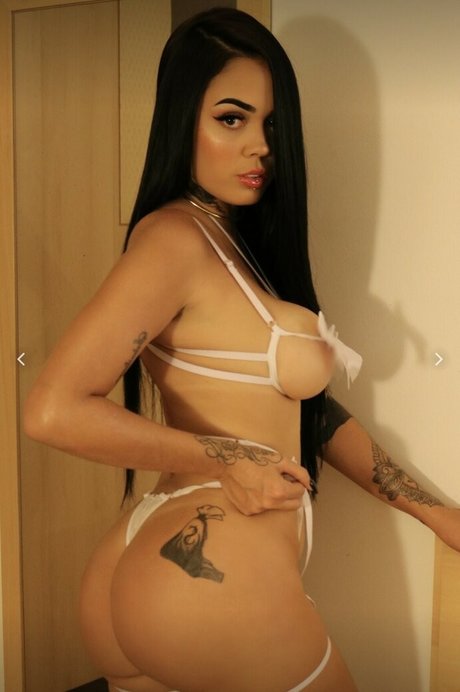 Karina Laino pretty pornstar img