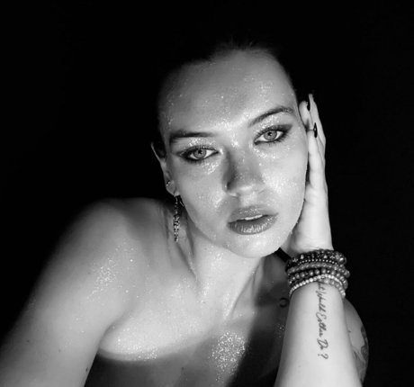 Sophia Tatum star erotic images