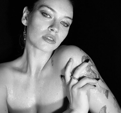 Sophia Tatum star art archive