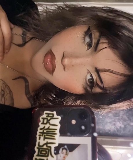 Dopebruja top model picture