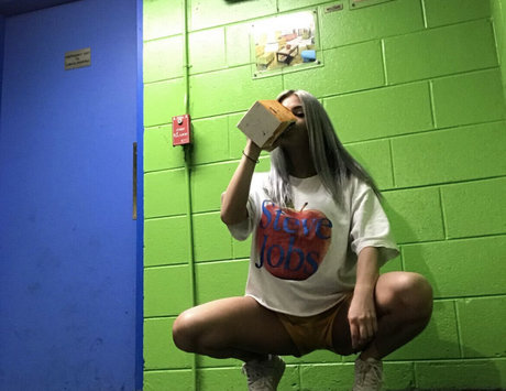 Hollie Rotten star art image