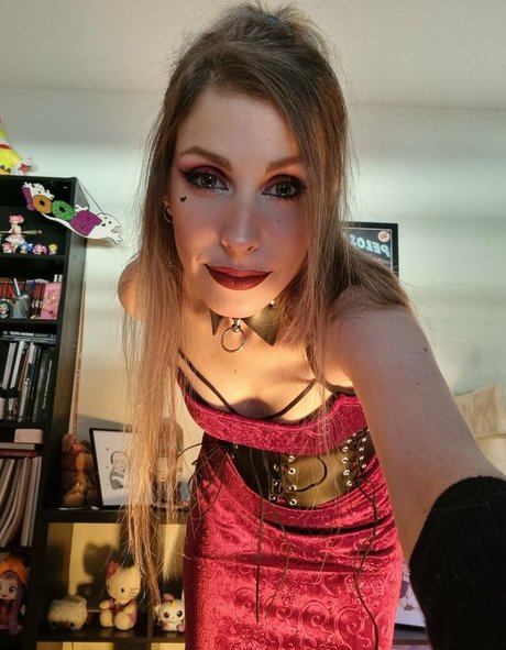 Chio Uyuni exclusive pornstar gallery