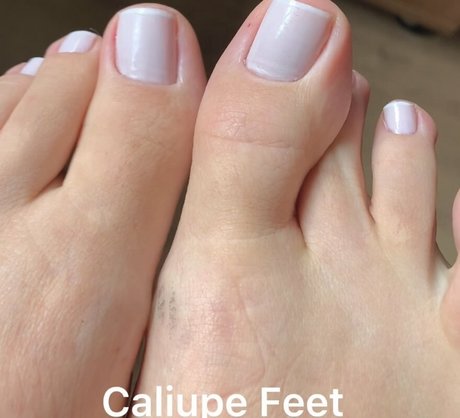 Caliupe feet pornstar erotic gallery