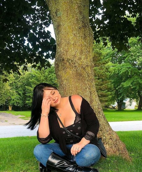 Emaliehall model sex galleries