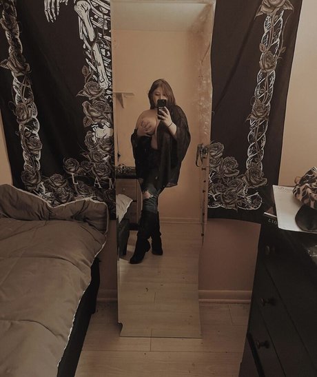 Emaliehall pretty star img