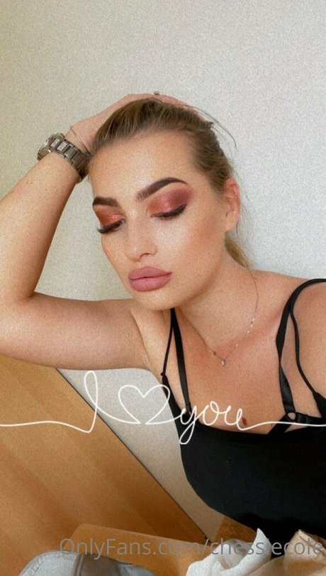 chessiecole nude star pic