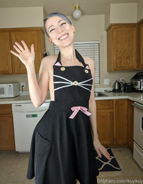 big tits young onlyfans sexy photo