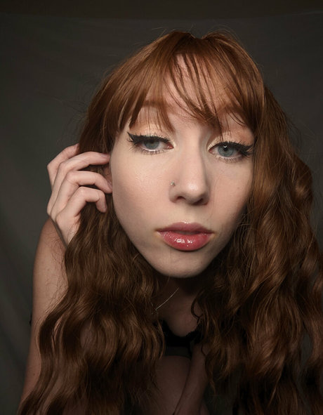 ikuyikuy star high quality photo