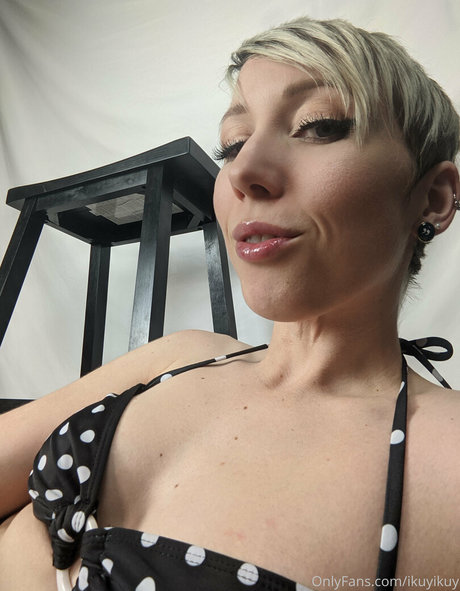 ikuyikuy hd pornstar pictures