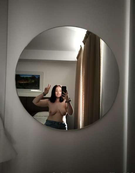 emilia 123 pornstar pretty image