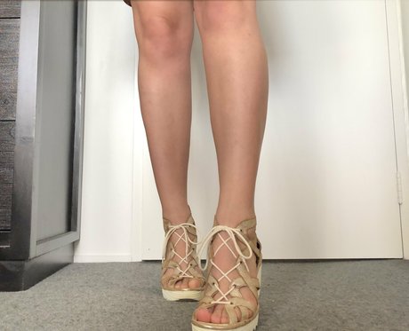 toesofmidna porn model pic