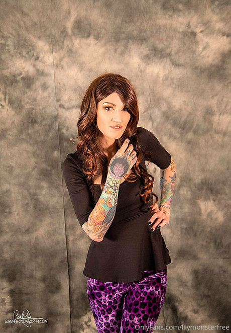 gloves onlyfans naked img