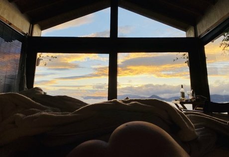 juli moi model best picture