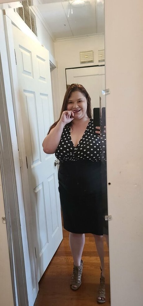 mearathegoddess hot actress pics