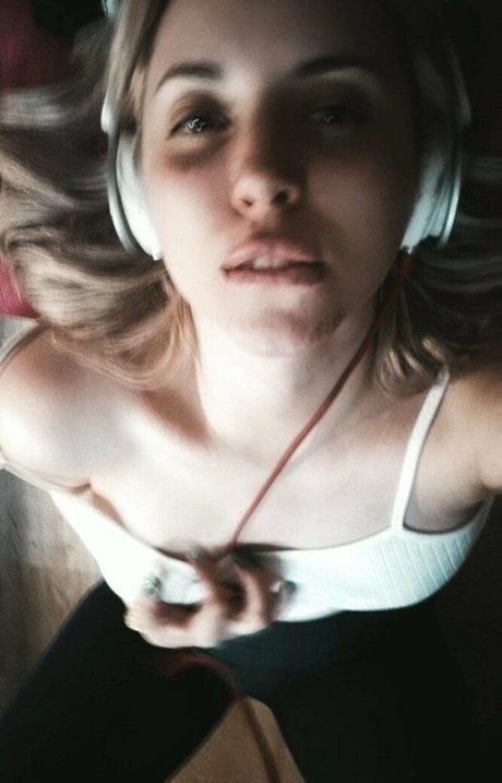 marinalee12 pornstar perfect pic