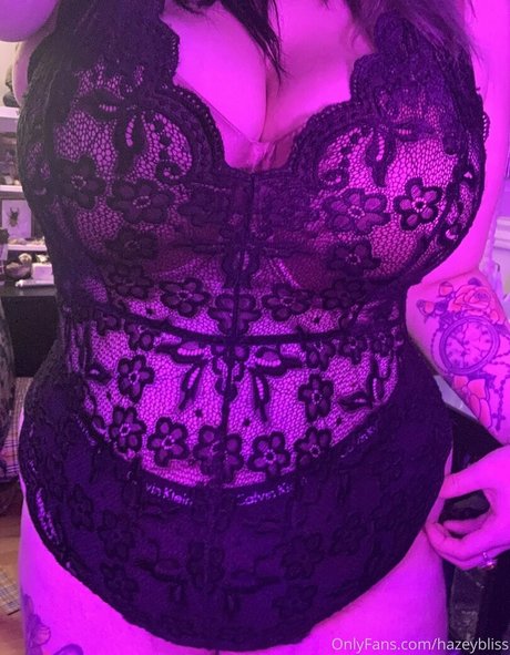 hazeybliss naked star pictures