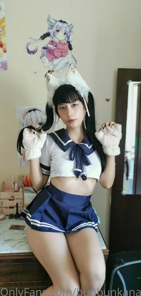 bunbunkana exclusive model image