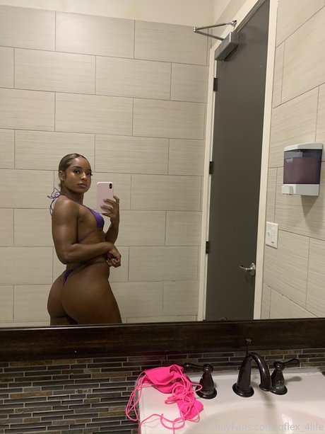 asian sister onlyfans sexy nudes gallery