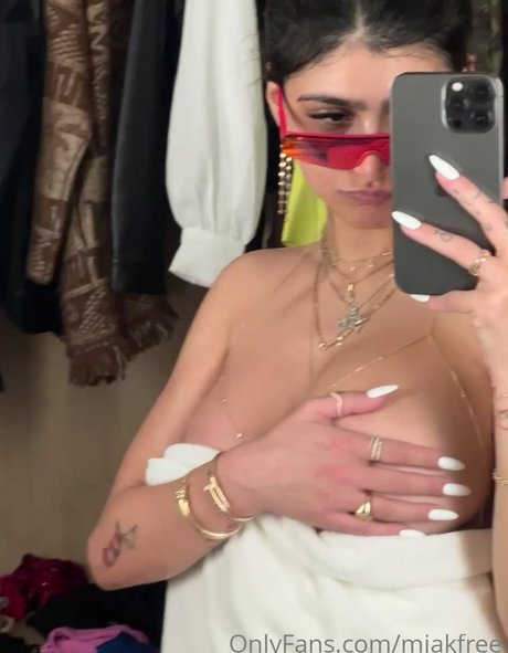 big tits brunette onlyfans xxx picture